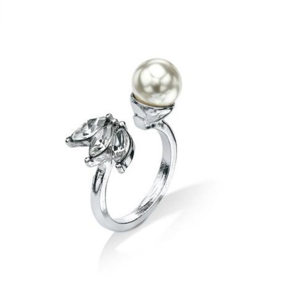 Seven Charming Sisters "Wifey Ring"Silver Plated Simulated Pearl & Crystal SZ 5